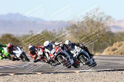 media/Dec-07-2025-CVMA (Sun) [[3e7d2de5dc]]/Race 12- Formula 40 MW and LW/